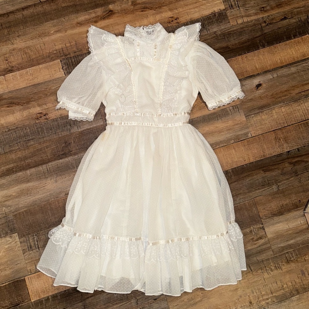 Gunne Sax VTG Jeunes Filles Girls White Ruffled Prairie Puff Sleeve Dress Size 8